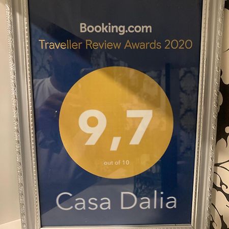 Casa Dalia Apartment Наполи Екстериор снимка