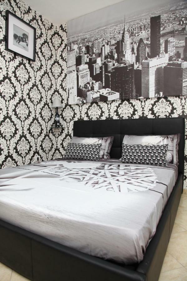 Casa Dalia Apartment Наполи Екстериор снимка