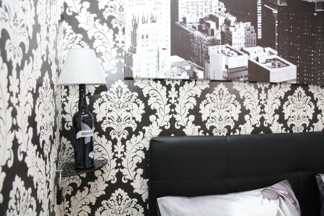 Casa Dalia Apartment Наполи Екстериор снимка