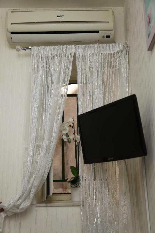 Casa Dalia Apartment Наполи Екстериор снимка