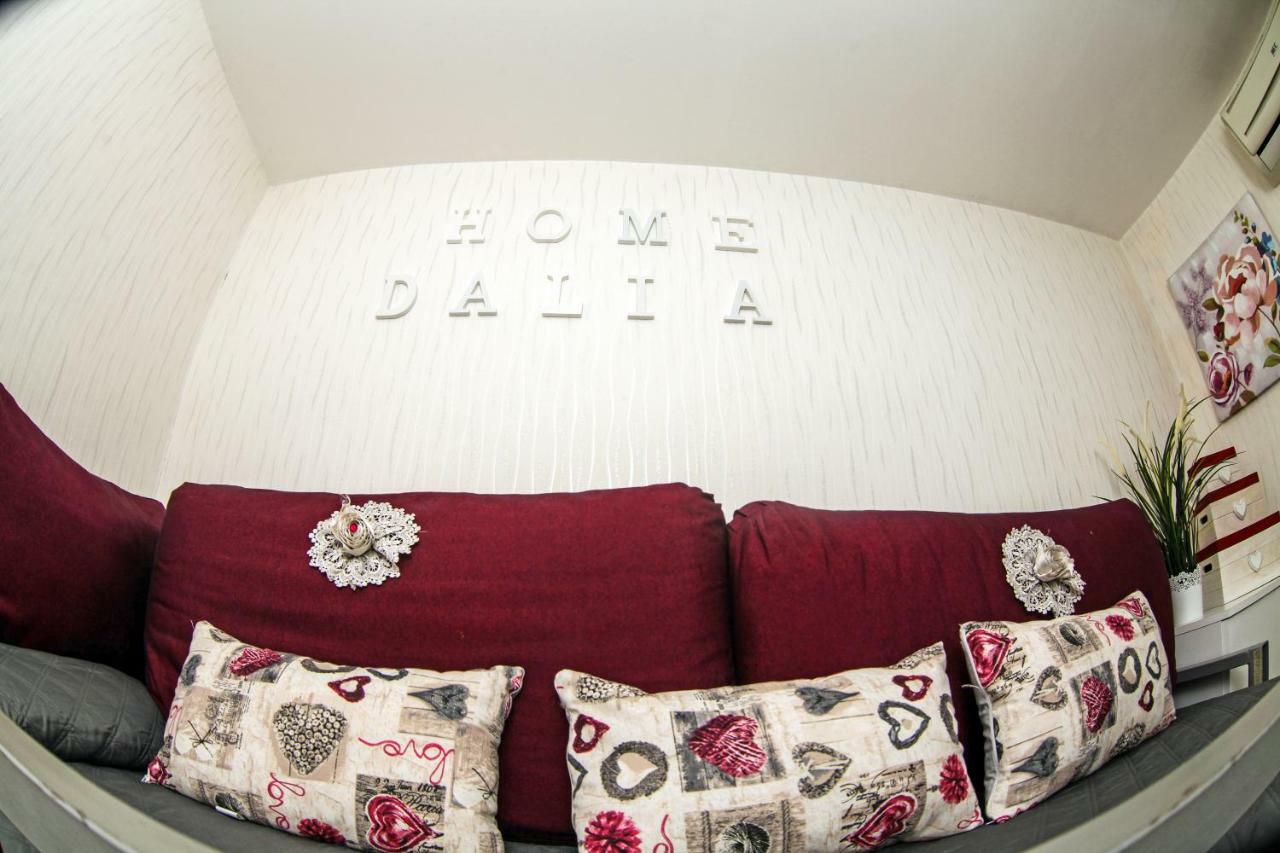 Casa Dalia Apartment Наполи Екстериор снимка